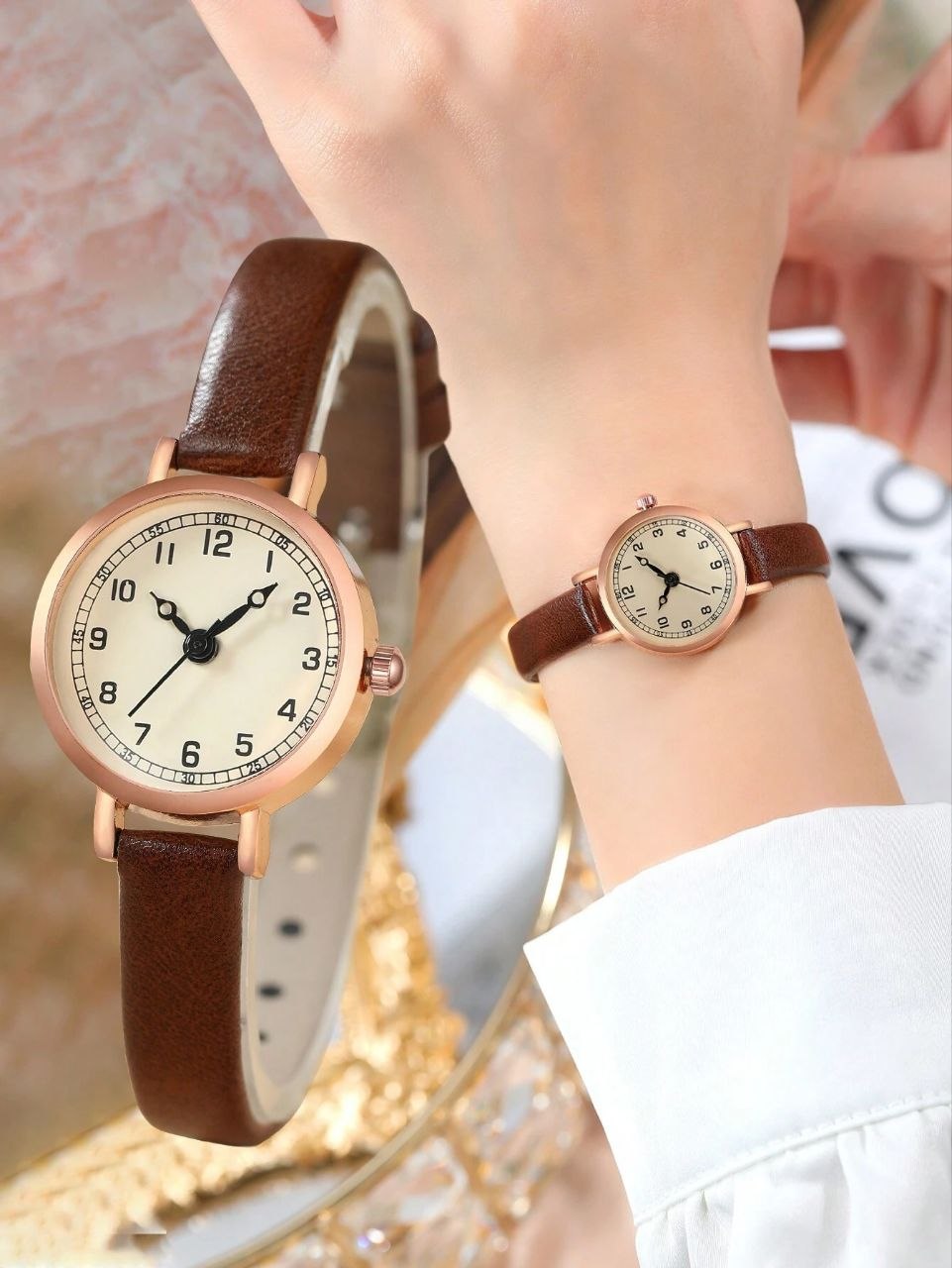 Vintage Minimal Quartz Watch for Women – Small Round Dial