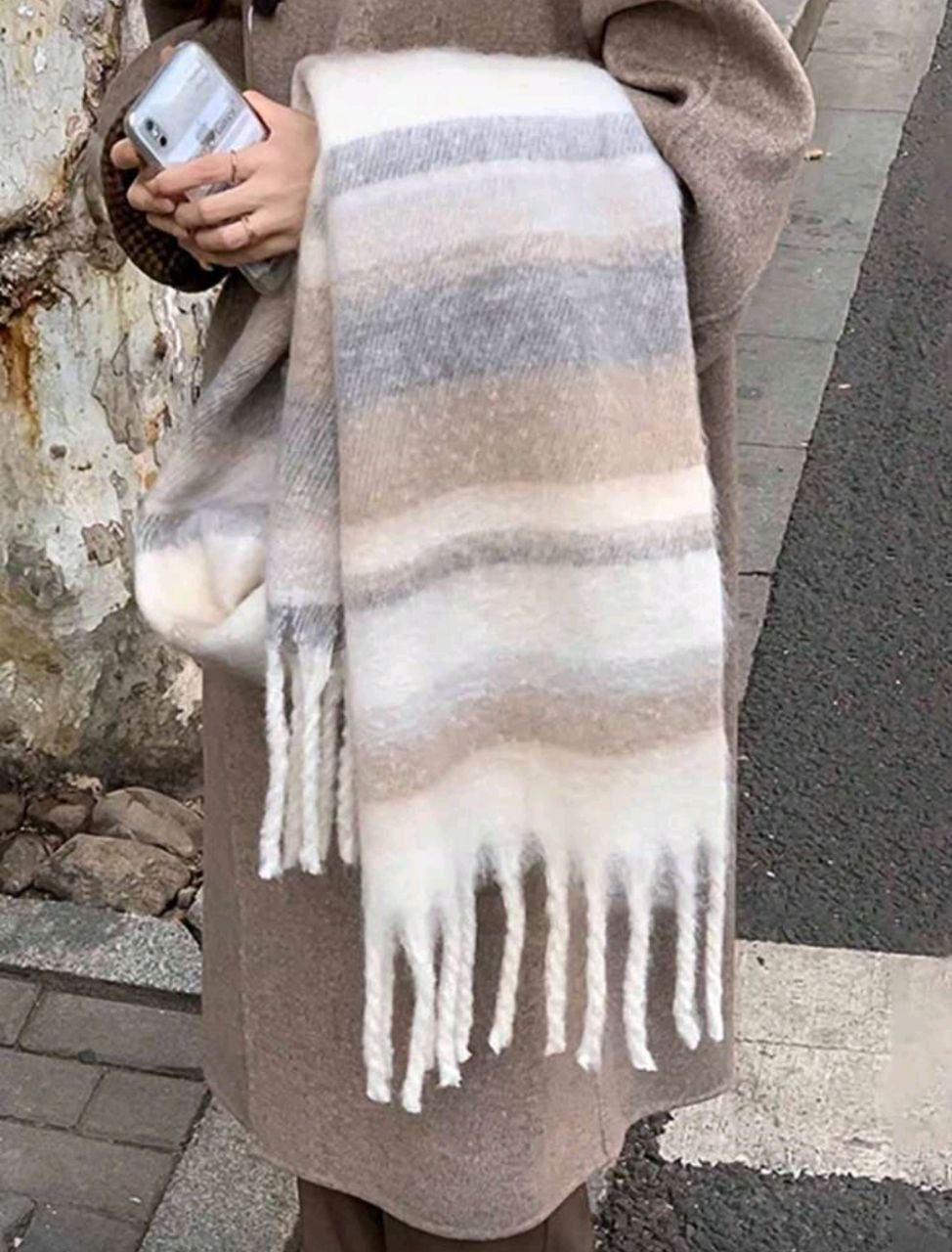 Luxury Mohair-Style Fur Shawl – Soft Winter Wrap
