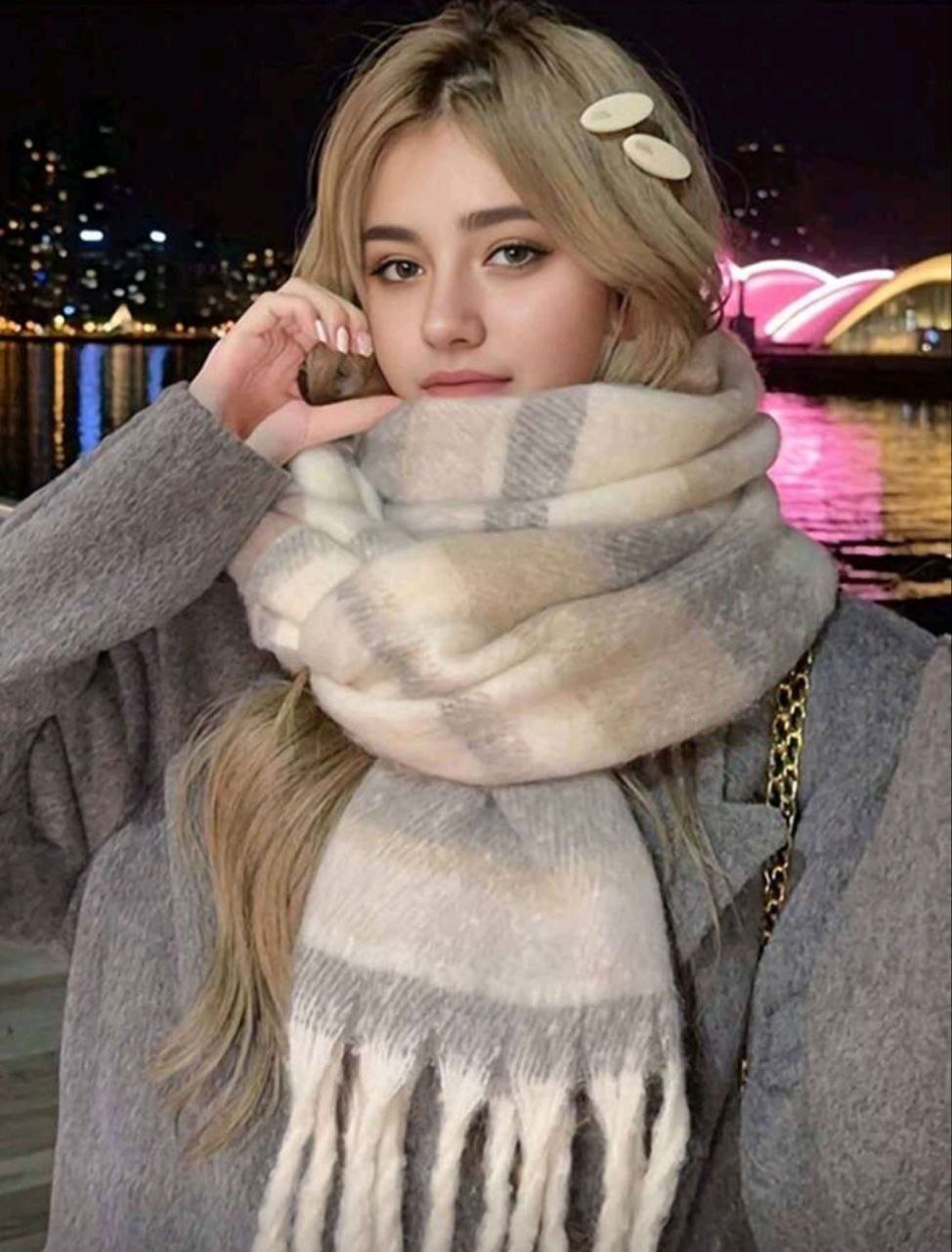 Luxury Mohair-Style Fur Shawl – Soft Winter Wrap