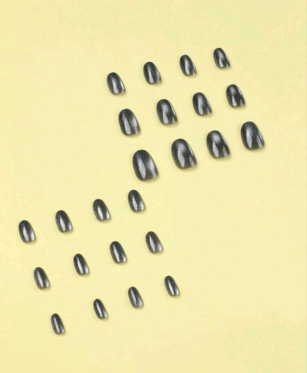 24pcs Gray Cat Eye Short Oval Nails + 1 Adhesive Tab + 1 Nail File