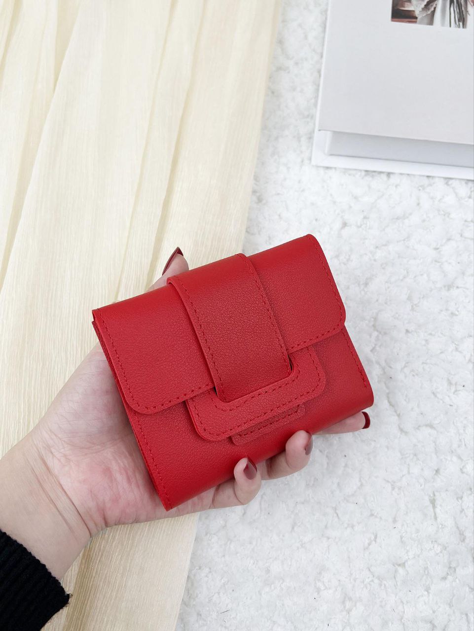 PU Triple Fold Flap Wallet – Small Portable Card & Photo Holder for Women (Red / Burgundy)