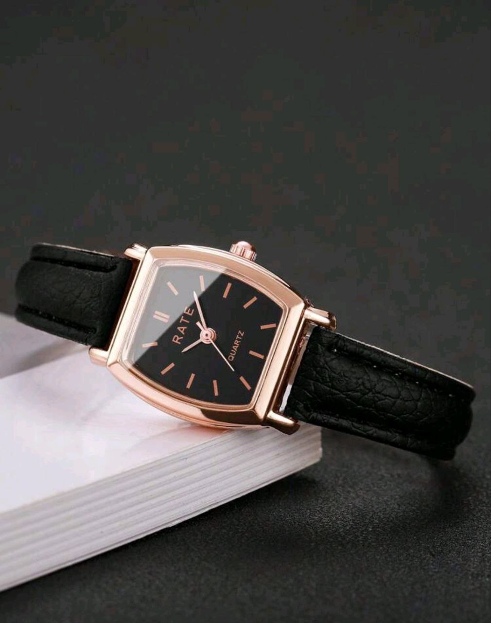 Women’s Minimalist Barrel-Shaped Quartz Watch – Leather Strap – Black & Brown