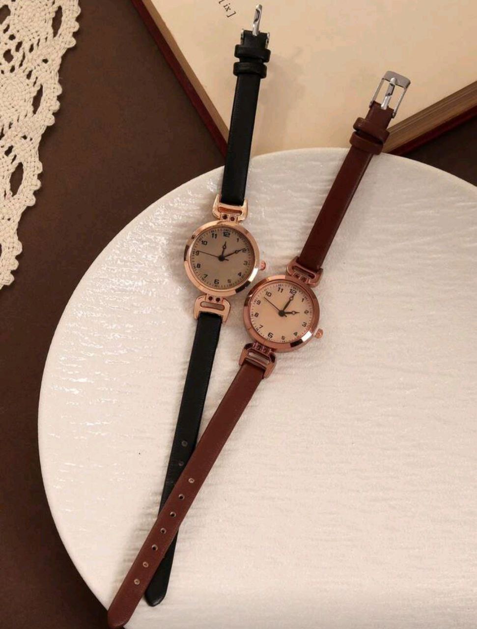 Vintage Casual Women’s Leather Strap Watch – Round Dial – Black & Brown