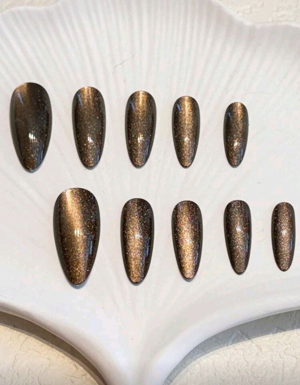 24PCS Y2K Long Almond Crystal Cat Eye Press-On Nails – Black / Brown