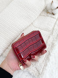 Crocodile & Stone Embossed Zipper Mini Wallet – Multi-Card Organizer for Women (Burgundy / Green)