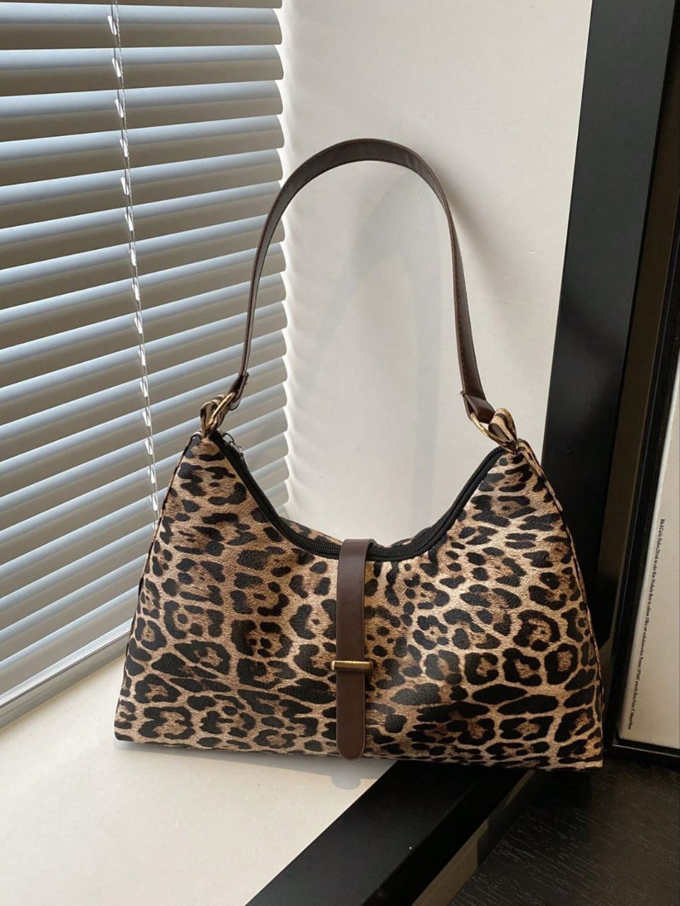 Leopard Print Shoulder Bag – Handheld & Underarm Chic PU Purse
