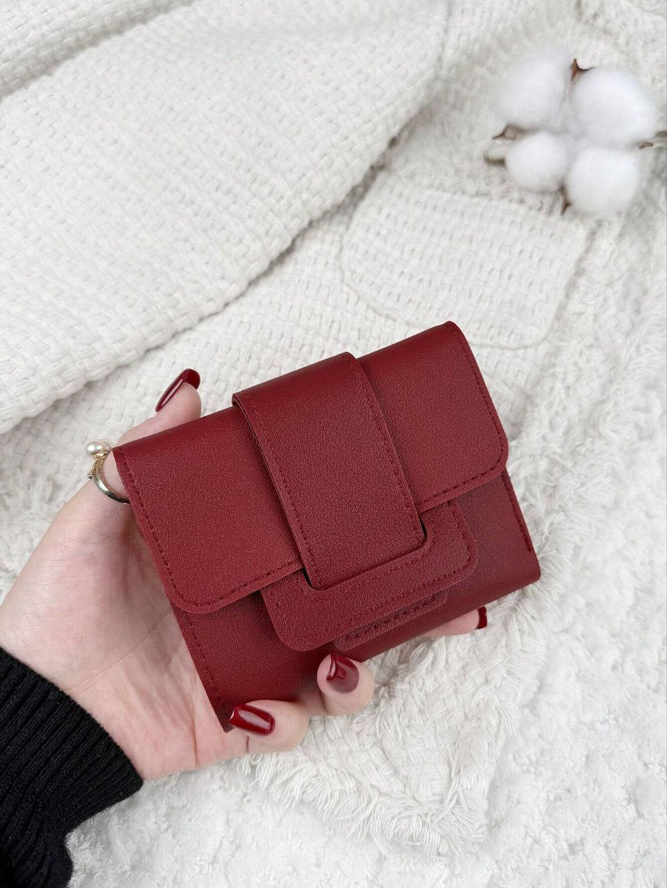 PU Triple Fold Flap Wallet – Small Portable Card & Photo Holder for Women (Red / Burgundy)