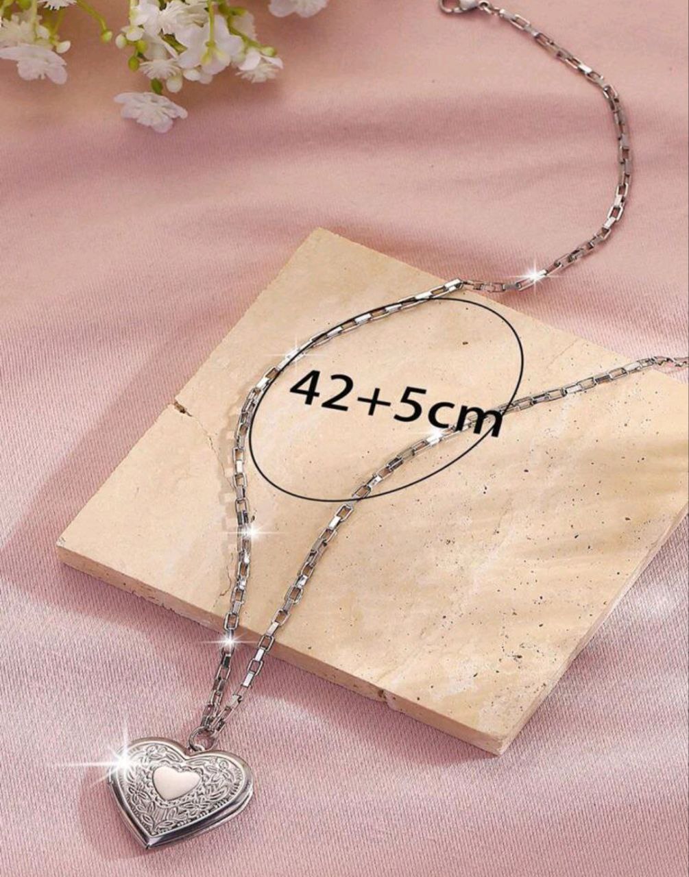 Heart-Shaped Stainless Steel Photo Necklace – Personalized Pendant for Women