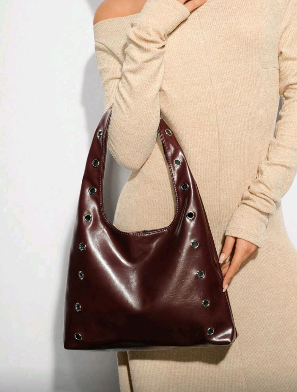 Women’s Burgundy Rivet Decor Large Capacity Shoulder Tote Bag