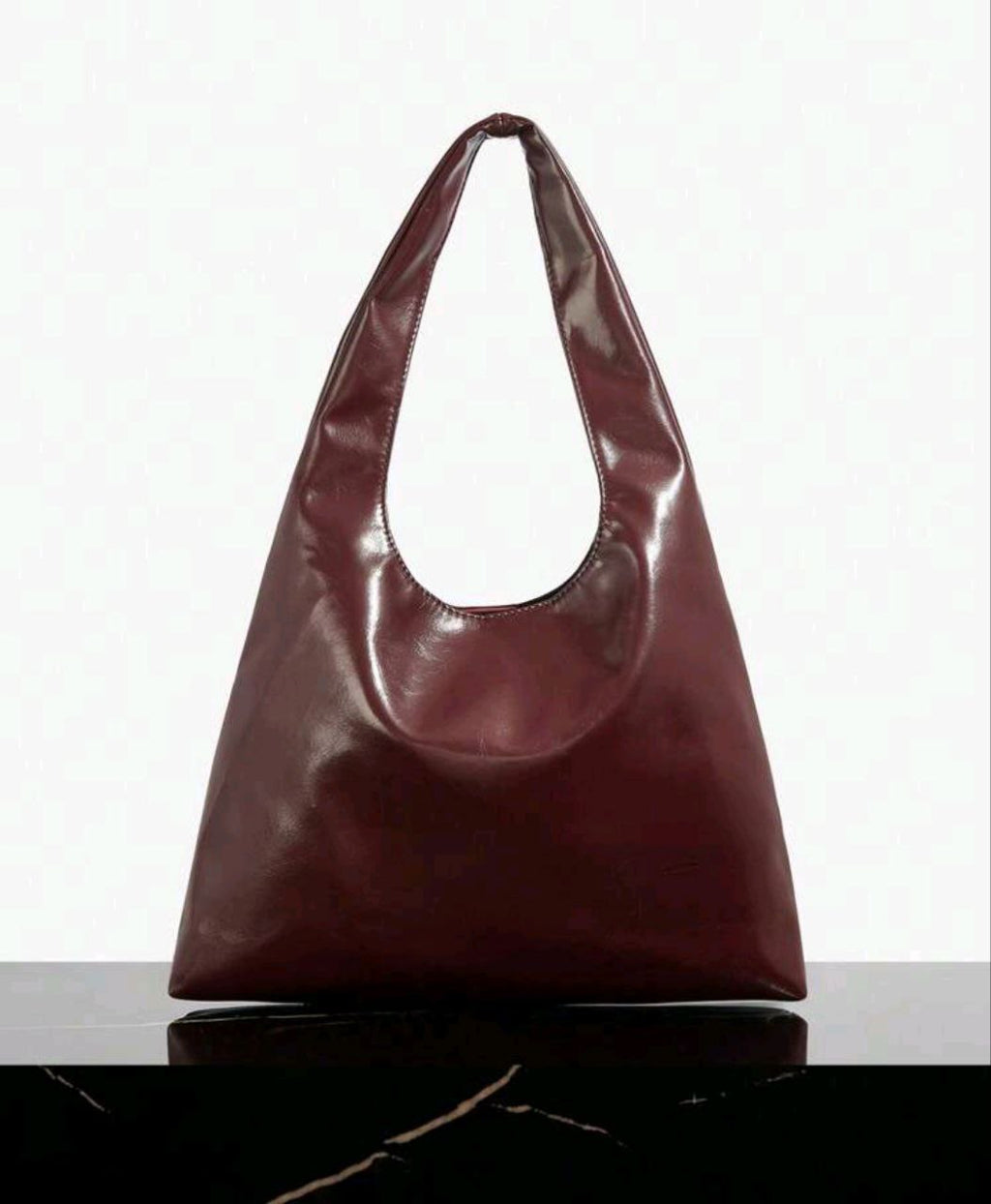 Women’s Burgundy Rivet Decor Large Capacity Shoulder Tote Bag