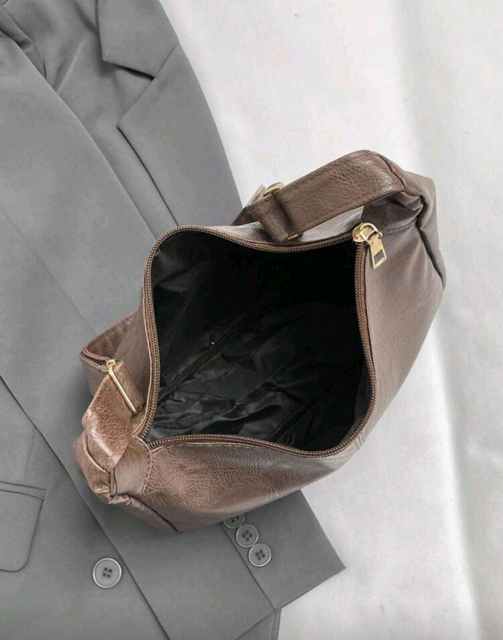 Vintage Korean Large Capacity Brown Crossbody Tote Bag – Retro Everyday Handbag
