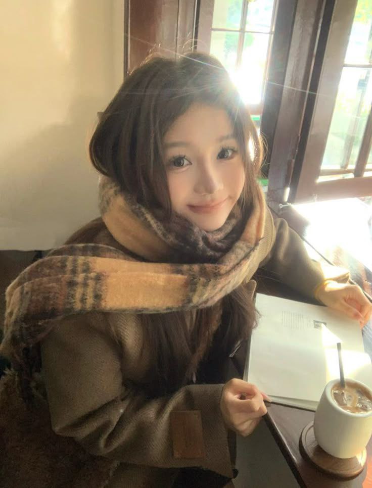 Luxury Mohair-Style Fur Shawl – Soft Winter Wrap