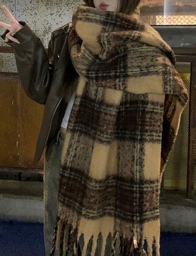 Luxury Mohair-Style Fur Shawl – Soft Winter Wrap