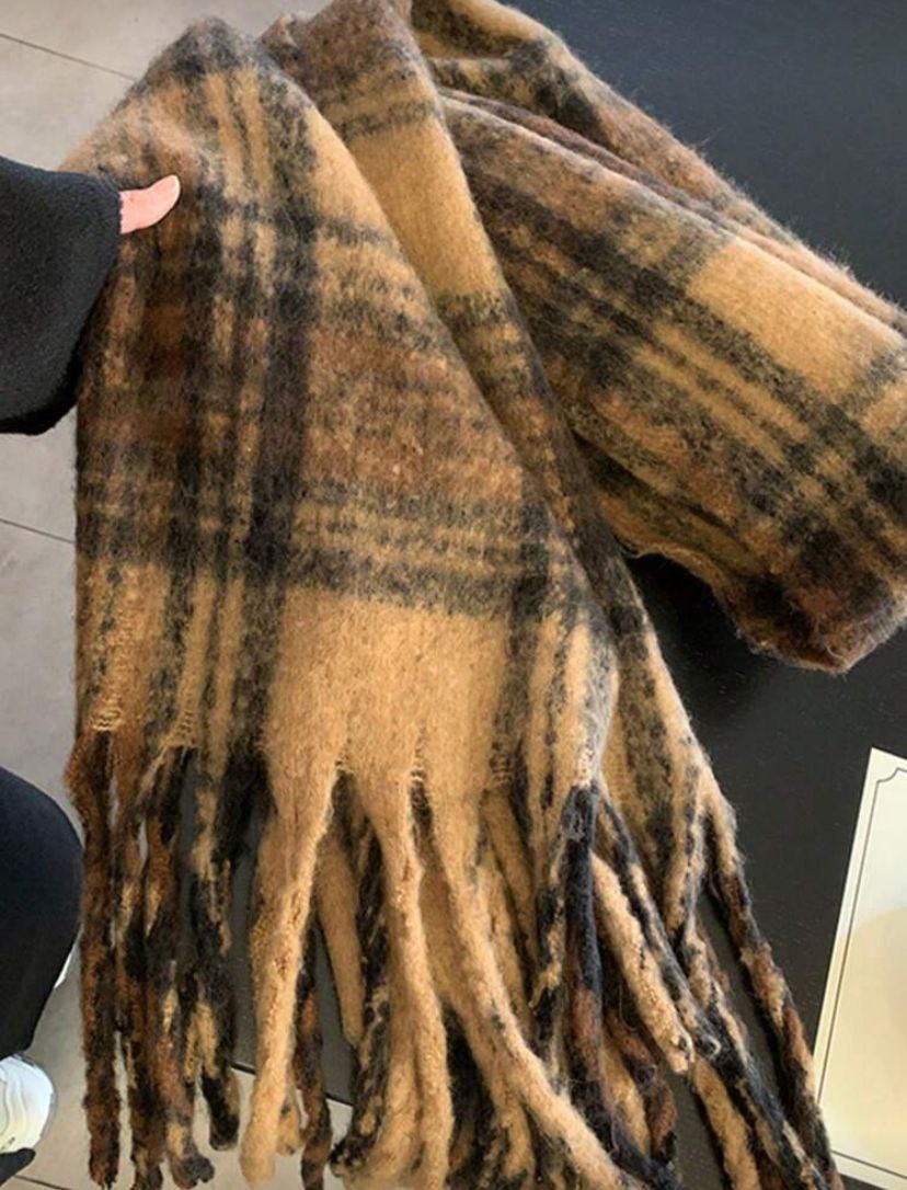 Luxury Mohair-Style Fur Shawl – Soft Winter Wrap