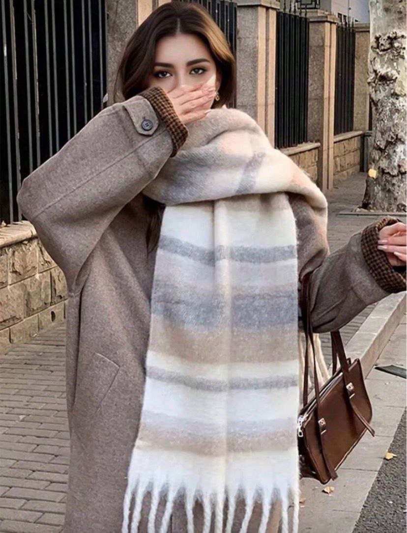 Luxury Mohair-Style Fur Shawl – Soft Winter Wrap