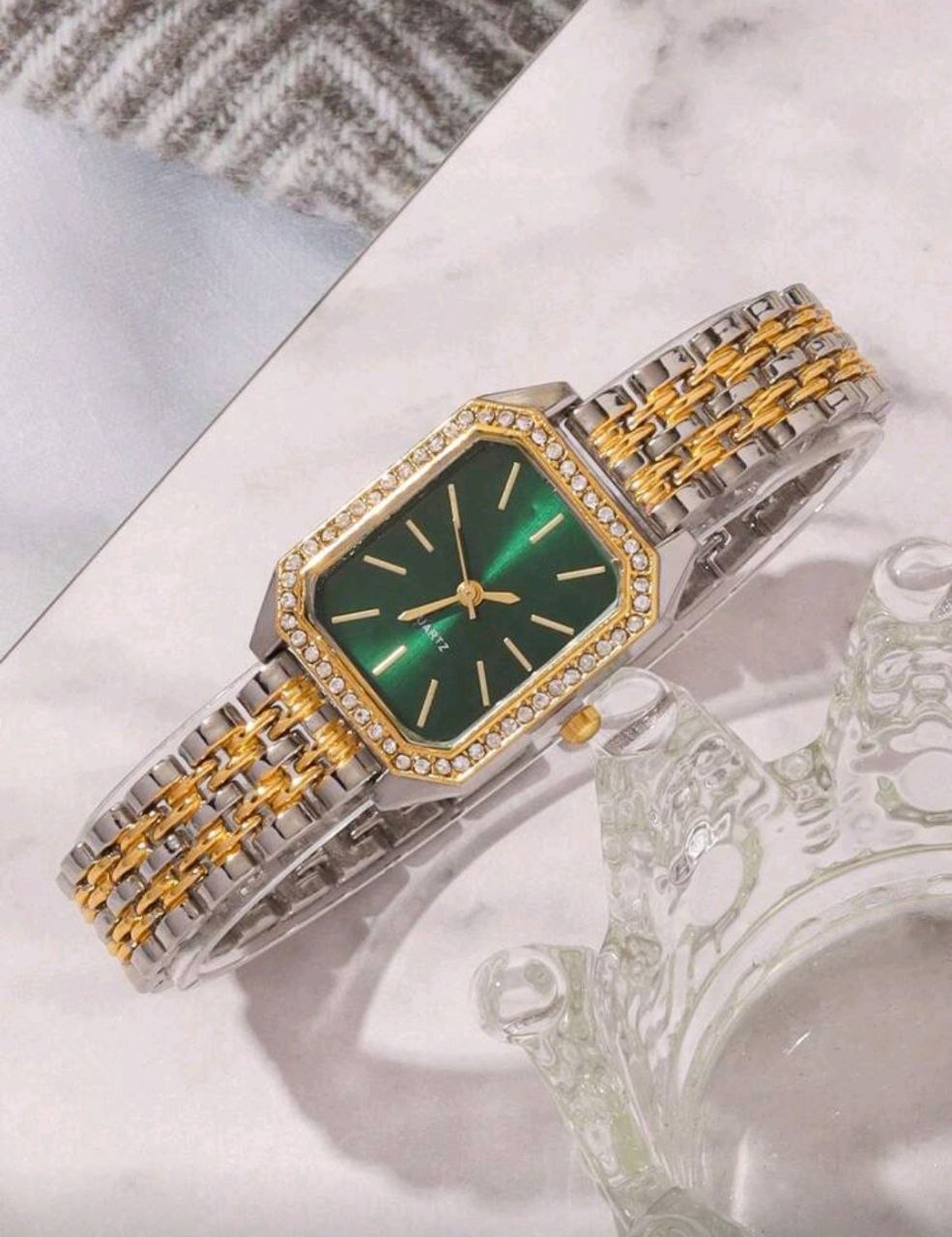 Vintage Square Dial Quartz Watch for Women – Roman Numerals