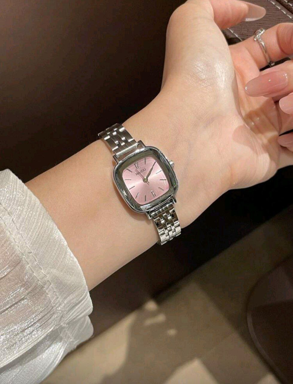 Vintage Petite Square Dial Stainless Steel Watch for Women – Elegant Quartz