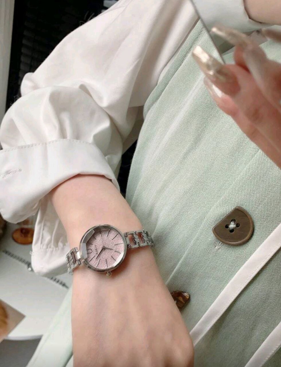 Women’s Elegant Small Dial Stainless Steel Quartz Watch