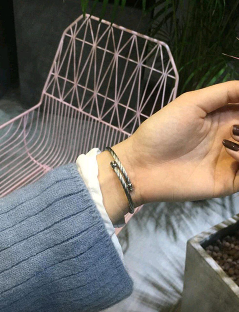 Women’s Casual Round Dial Zinc Alloy Quartz Watch – Silver & Gold