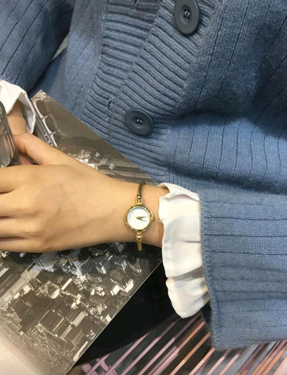 Women’s Casual Round Dial Zinc Alloy Quartz Watch – Silver & Gold