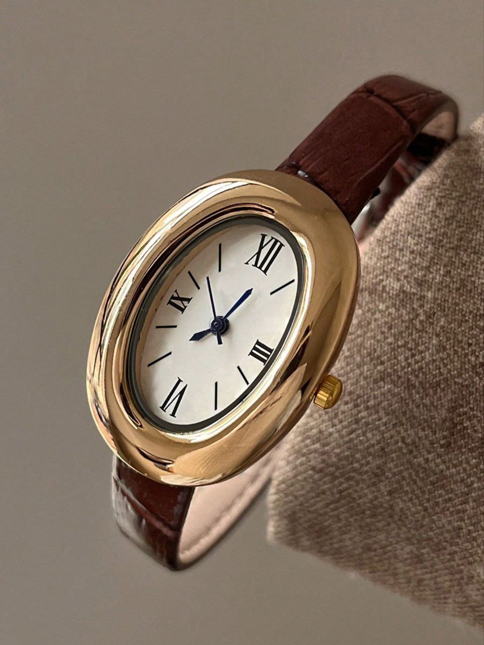 Women’s Retro Brown PU Leather Quartz Watch – Round Dial