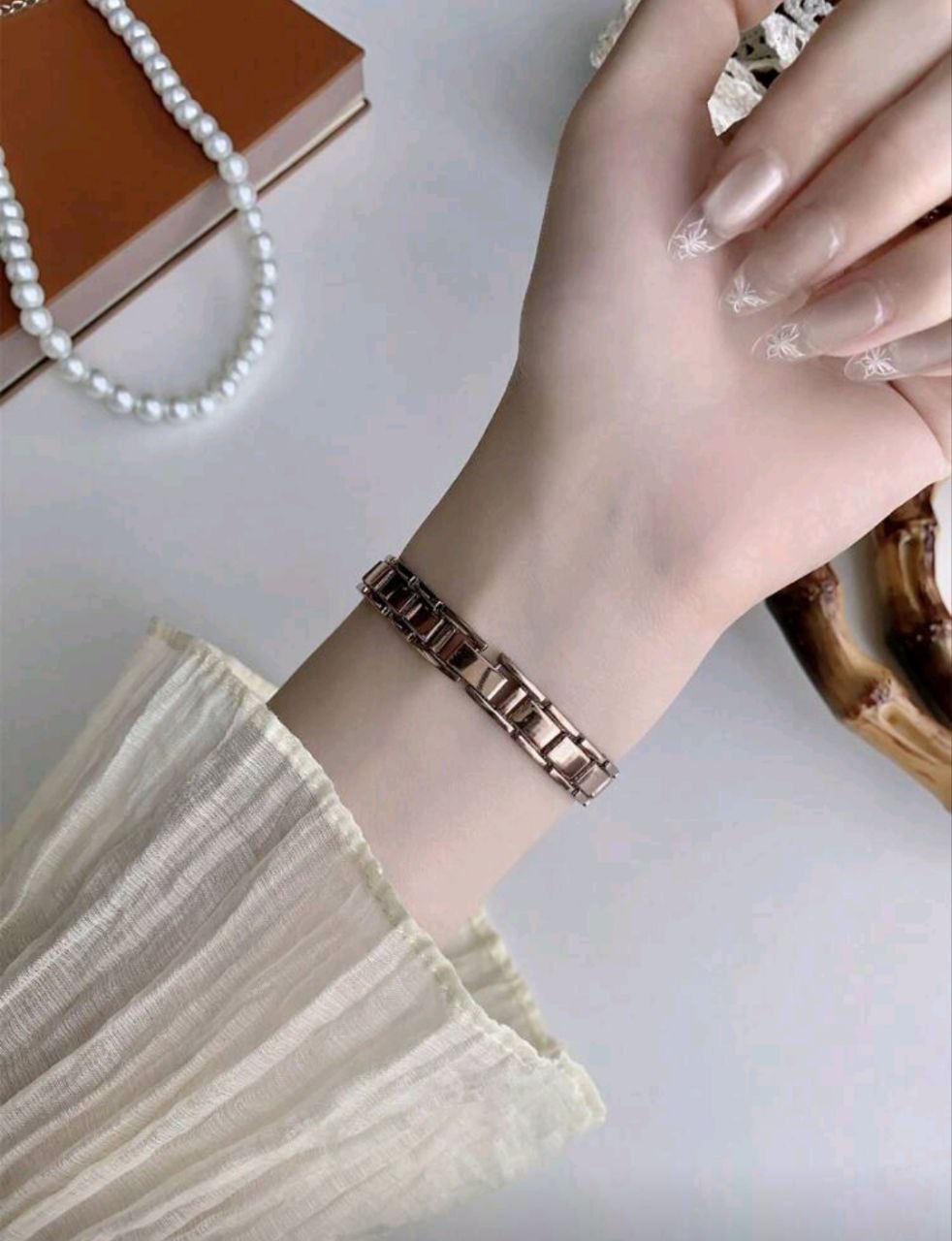 Women’s Elegant Casual Stainless Steel Quartz Watch – Gold