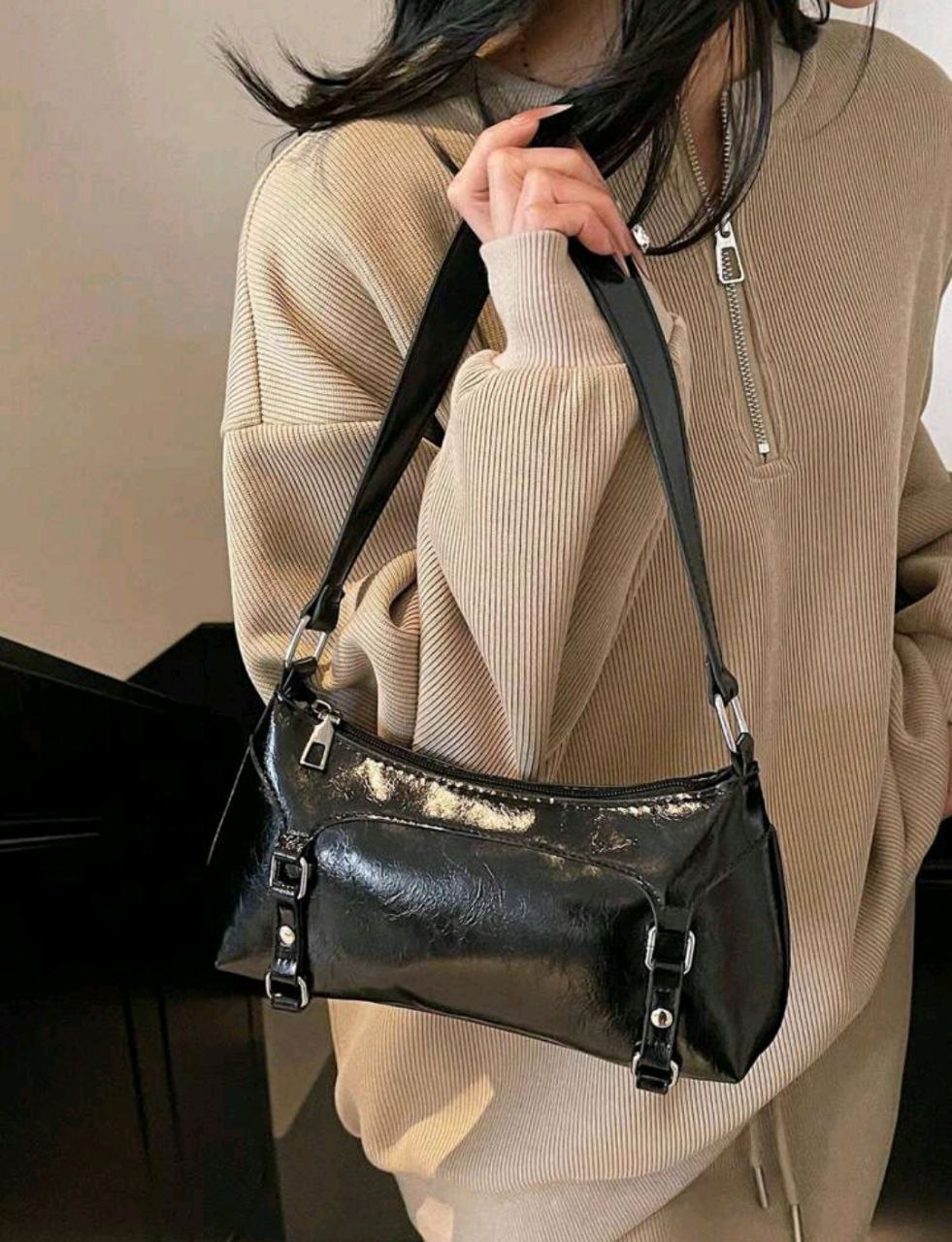 Y2K Patent PU Leather Baguette Bag – Black Minimalist Shoulder bag