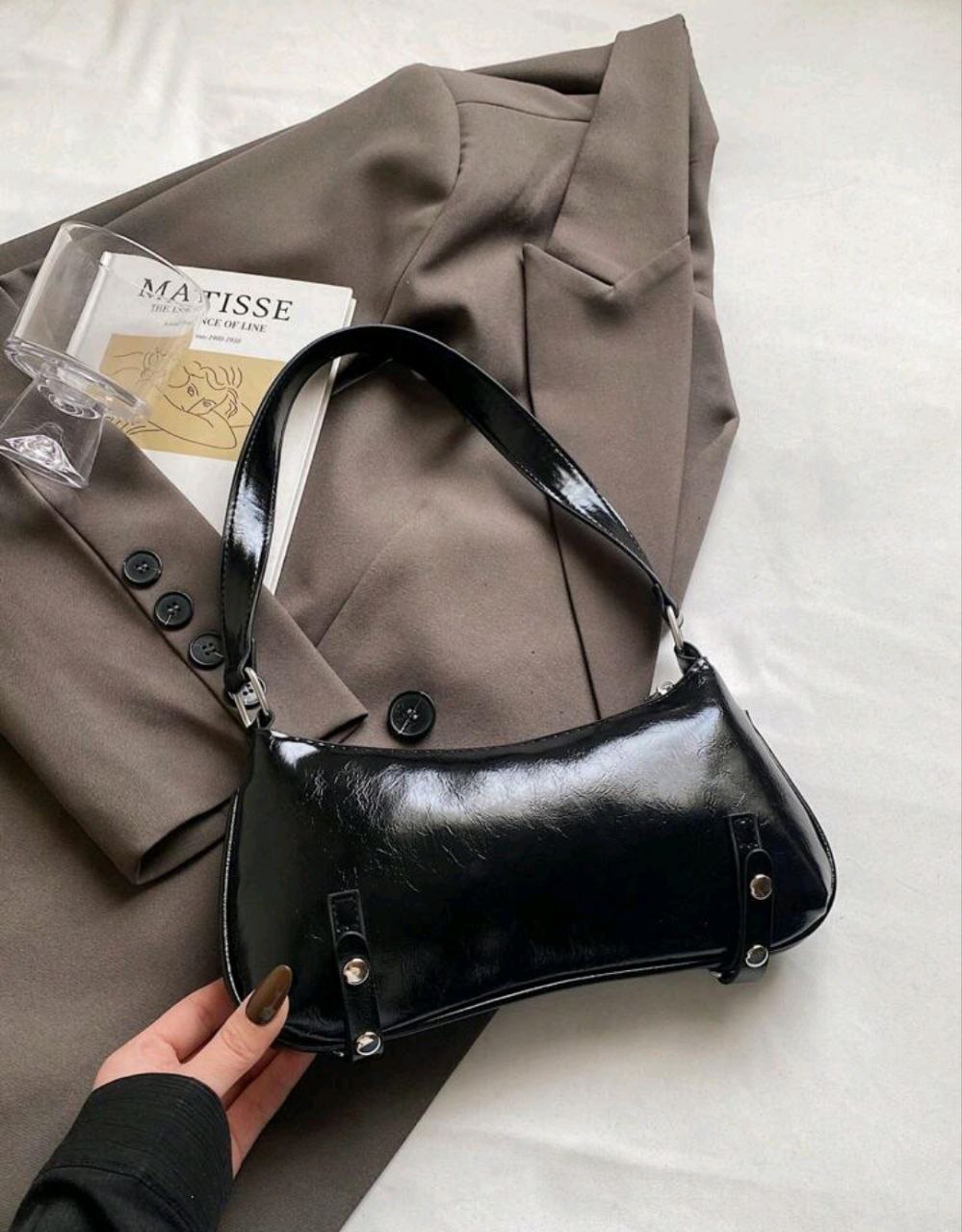 Y2K Patent PU Leather Shoulder Bag – Black Glossy Baguette