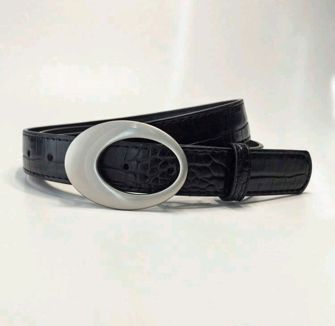 Women’s Crocodile Grain Belt – Oval Hollow Buckle (Y2K Retro Style)