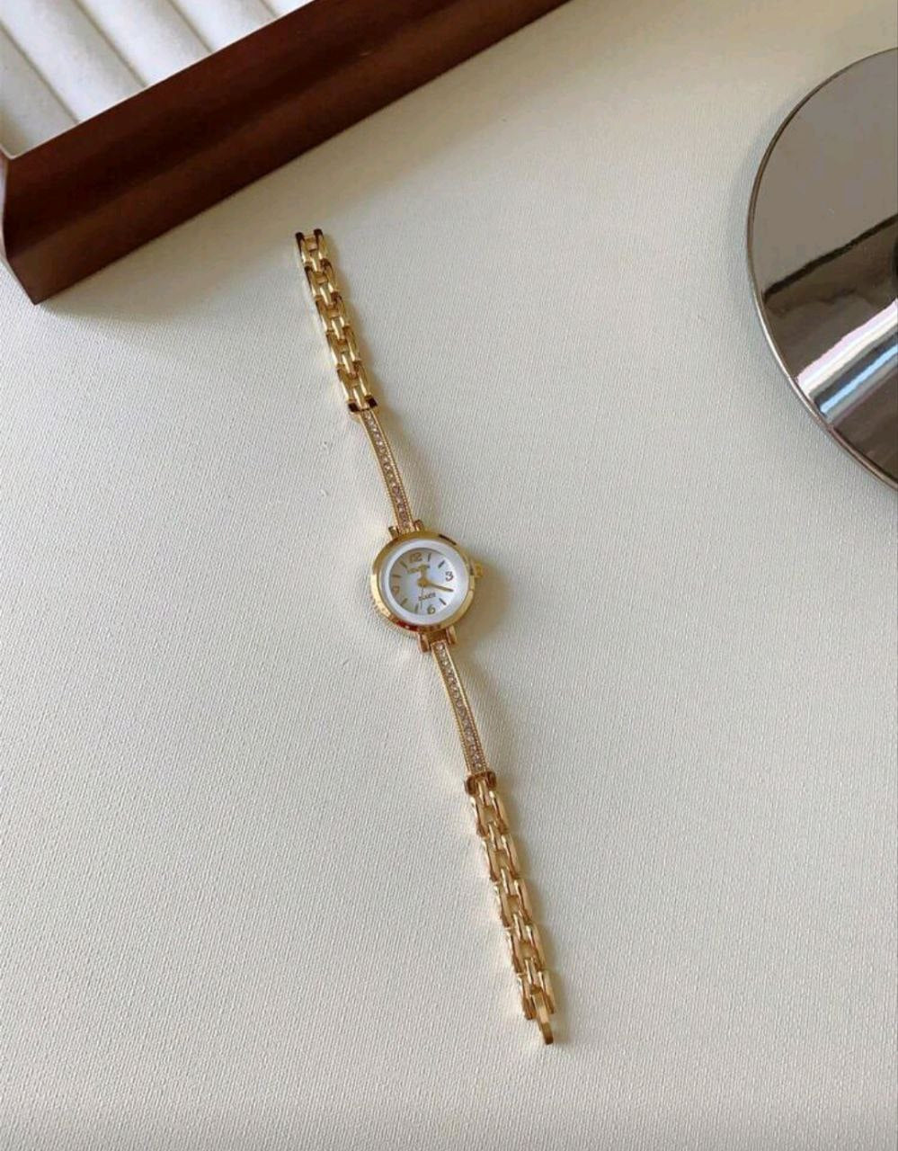 Minimalist Thin Strap Bracelet Style Quartz Watch for Women