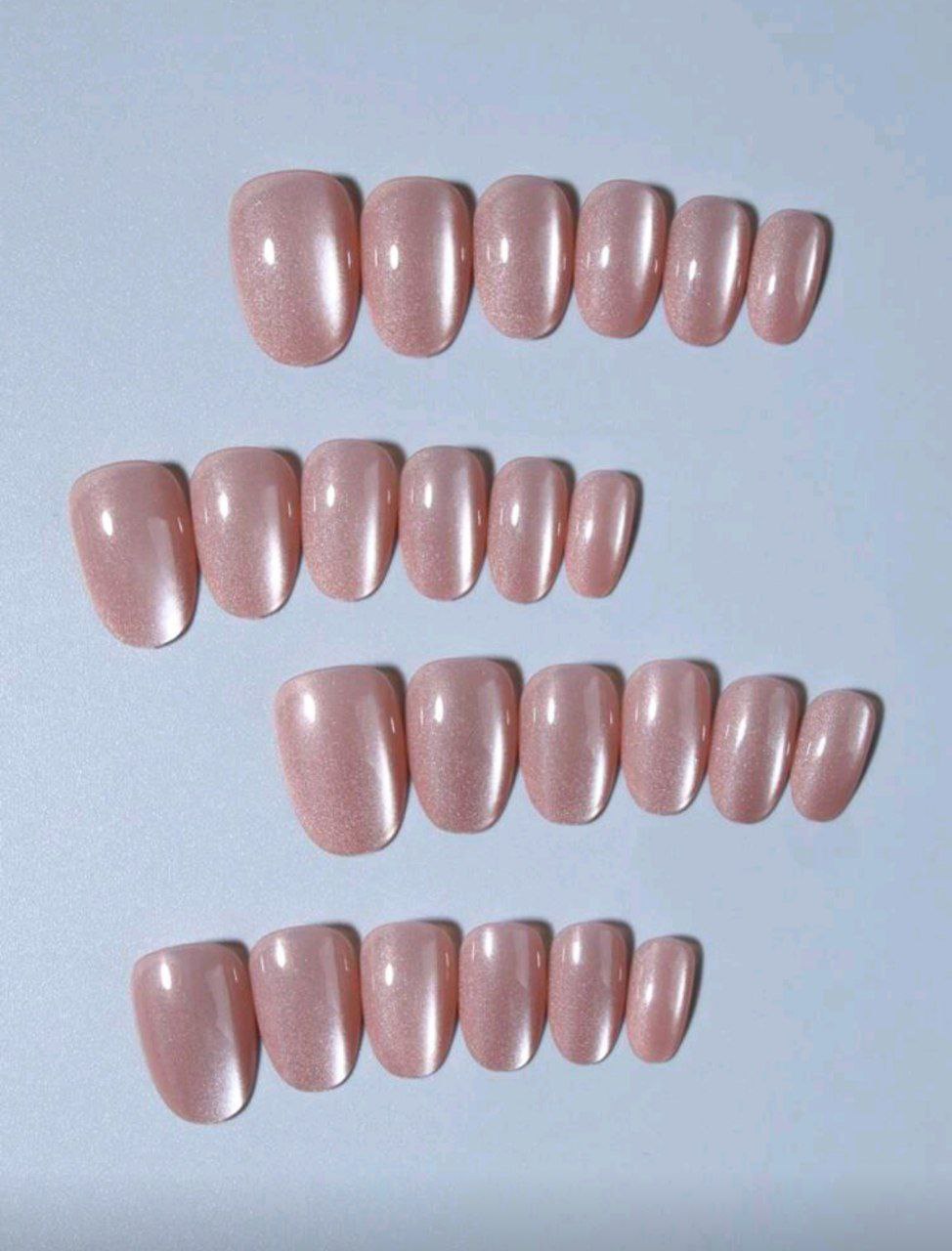 24PCS Short Oval Nude Crystal Cat Eye Press-On Nails