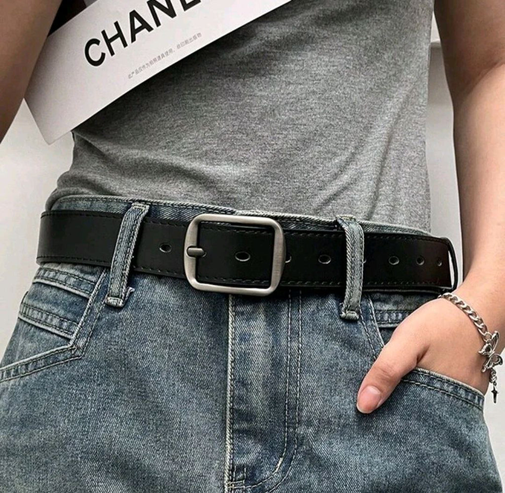Unisex Vintage Silver Buckle Belt – Classic Jeans Accessory