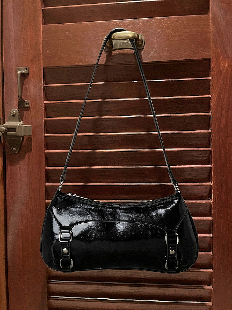 Y2K Patent PU Leather Shoulder Bag – Black Glossy Baguette