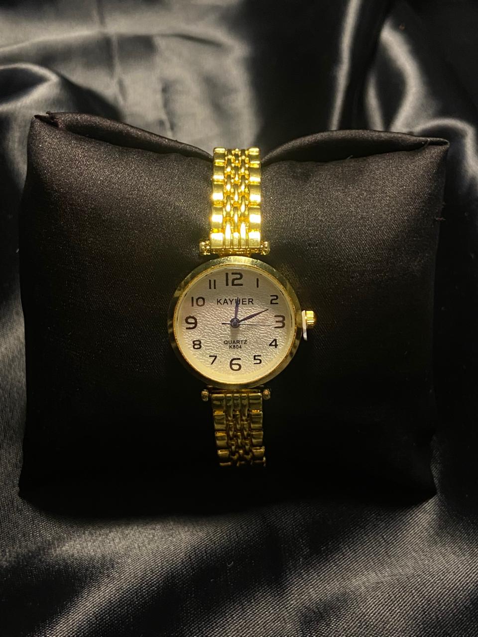 Women’s Round Quartz Watch with Numeral Dial – Silver & Gold Zinc Alloy