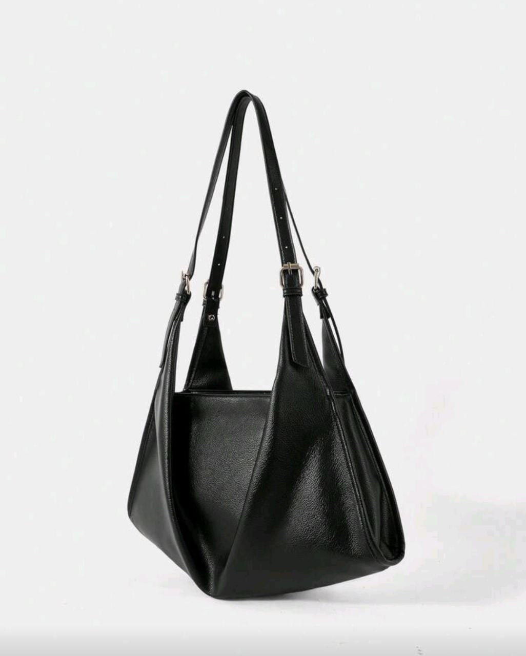 Minimalist Black One-Shoulder Tote Bag – Elegant Work & Commute Style