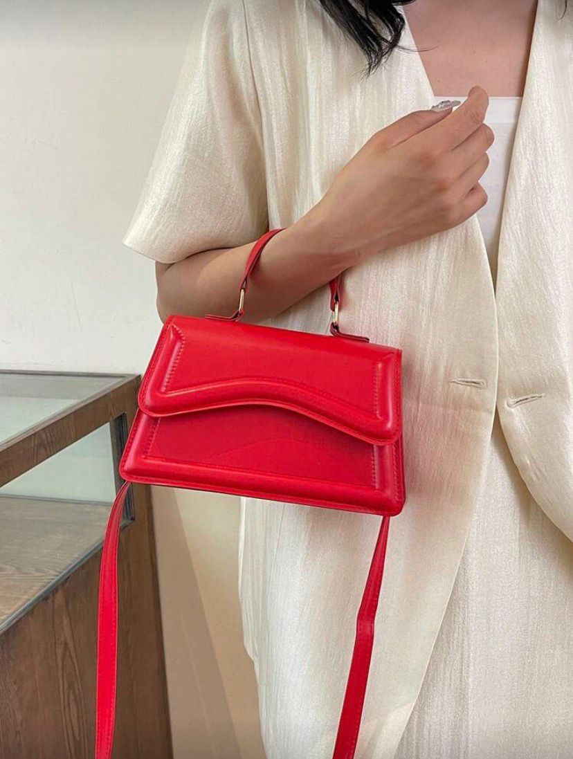 Minimalist Chic Vintage Underarm Shoulder & Crossbody Bag – Red