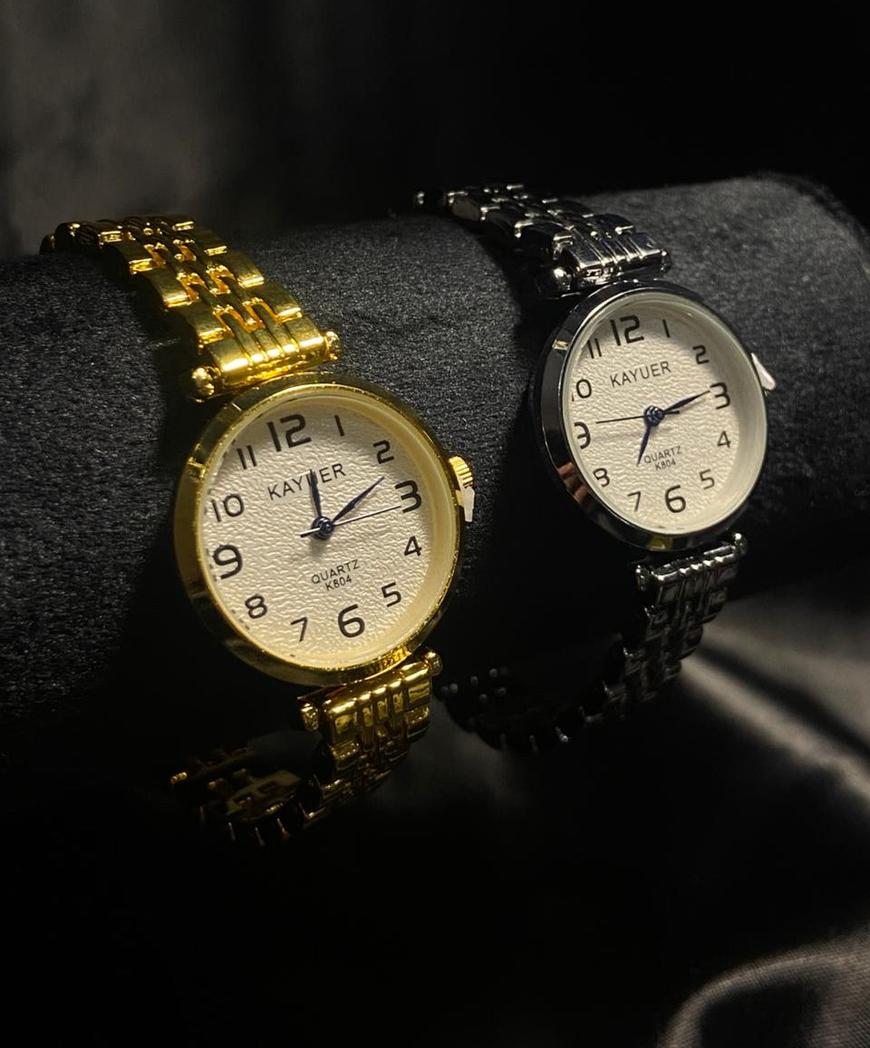 Women’s Round Quartz Watch with Numeral Dial – Silver & Gold Zinc Alloy