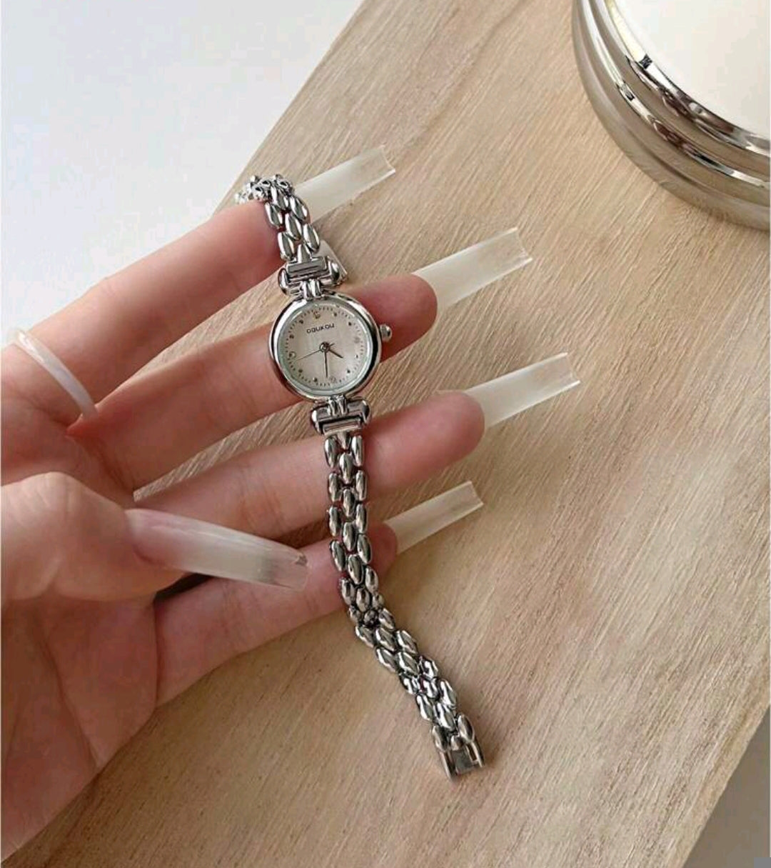 Luxury Minimalist Small Dial Quartz Watch for Women – Elegant Everyday Style