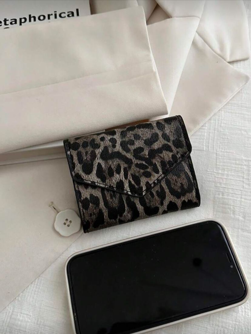 PU Leather Folding Leopard Print Compact Wallet – Brown & Black
