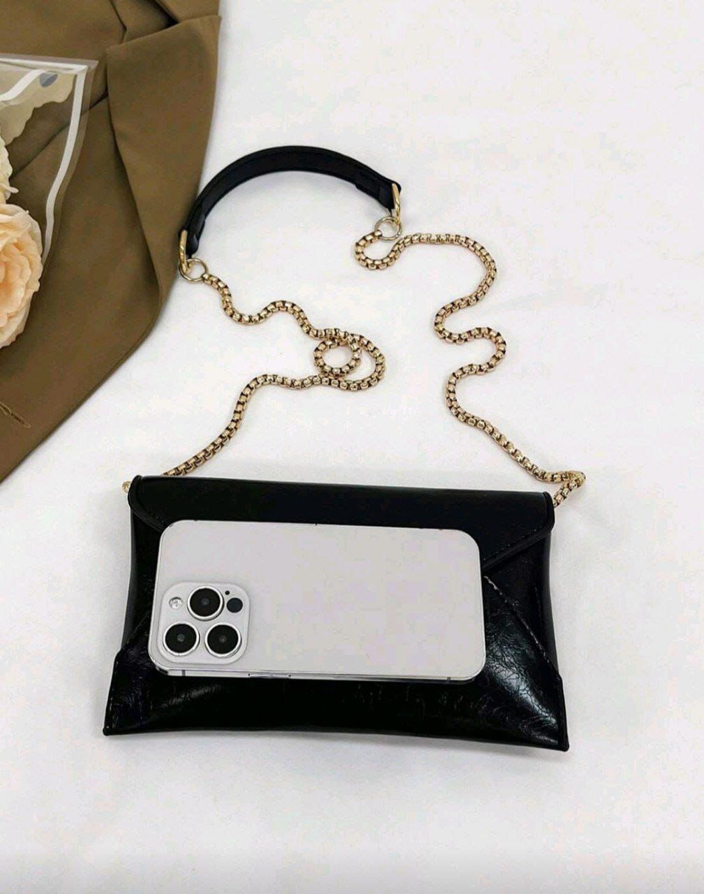 Black Envelope Chain Crossbody Bag – Elegant One Shoulder Minimalist Handbag