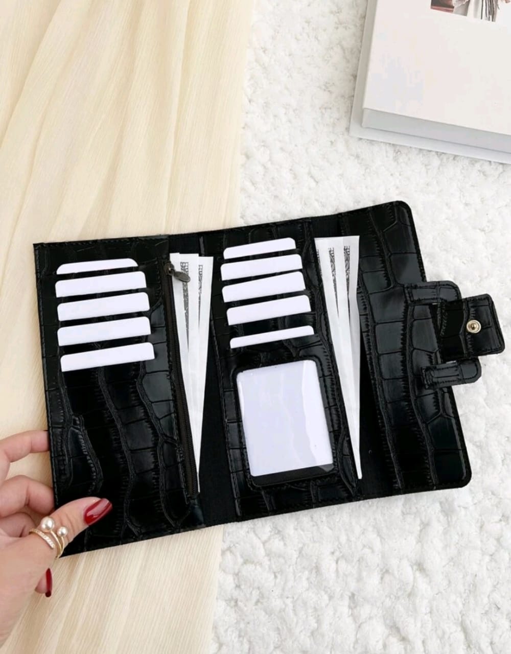 Crocodile Embossed Fold-Over Wallet for Women – Lightweight Business Card Holder & Cash Organizer (Black)