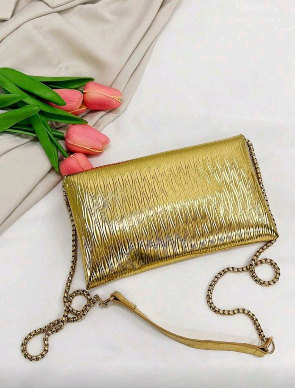 Gold Minimalist Envelope Crossbody Bag – Elegant One Shoulder Old Money Style