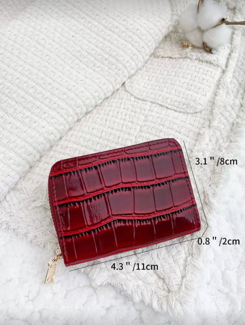 Crocodile & Stone Embossed Zipper Mini Wallet – Multi-Card Organizer for Women (Burgundy / Green)