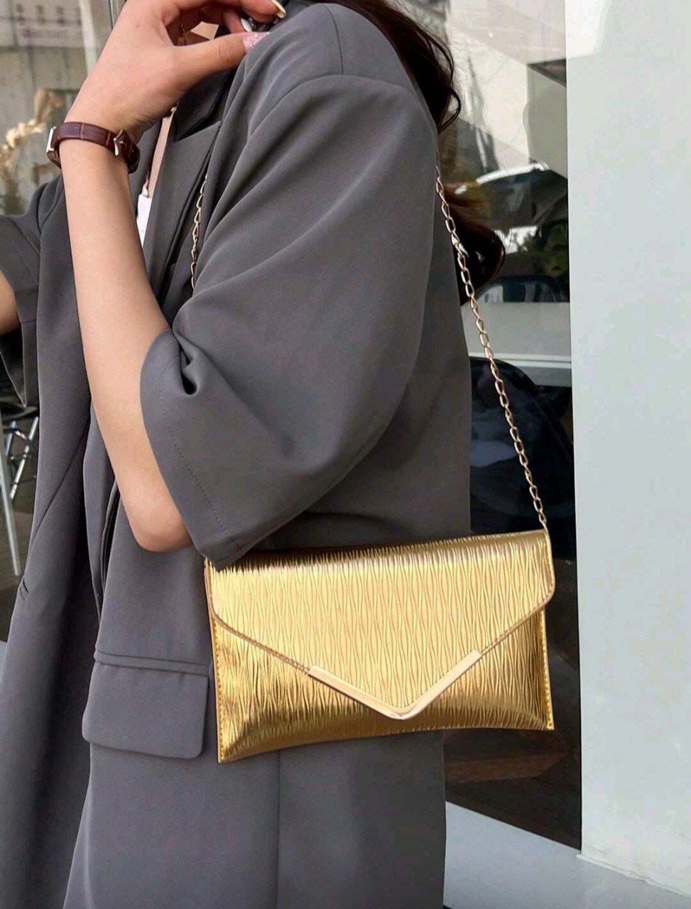 Gold Textured Flap Chain Shoulder Bag – Elegant Evening Envelope Party Handbag