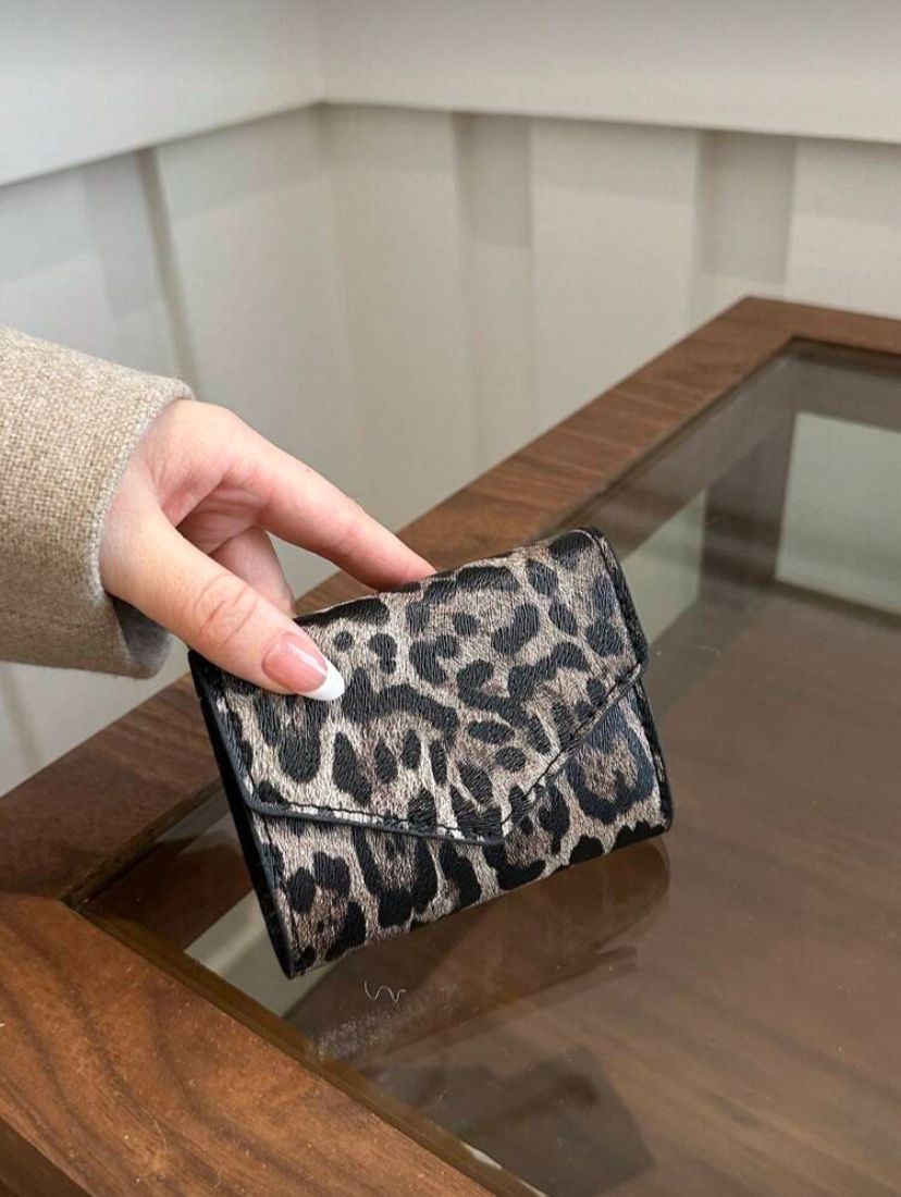 PU Leather Folding Leopard Print Compact Wallet – Brown & Black