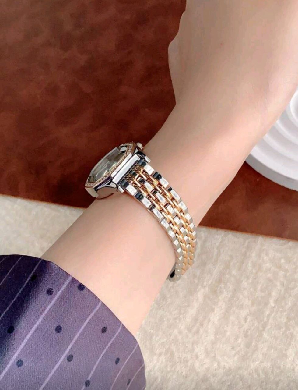 Two-Tone Polygonal Quartz Watch for Women – Elegant & Exquisite Design