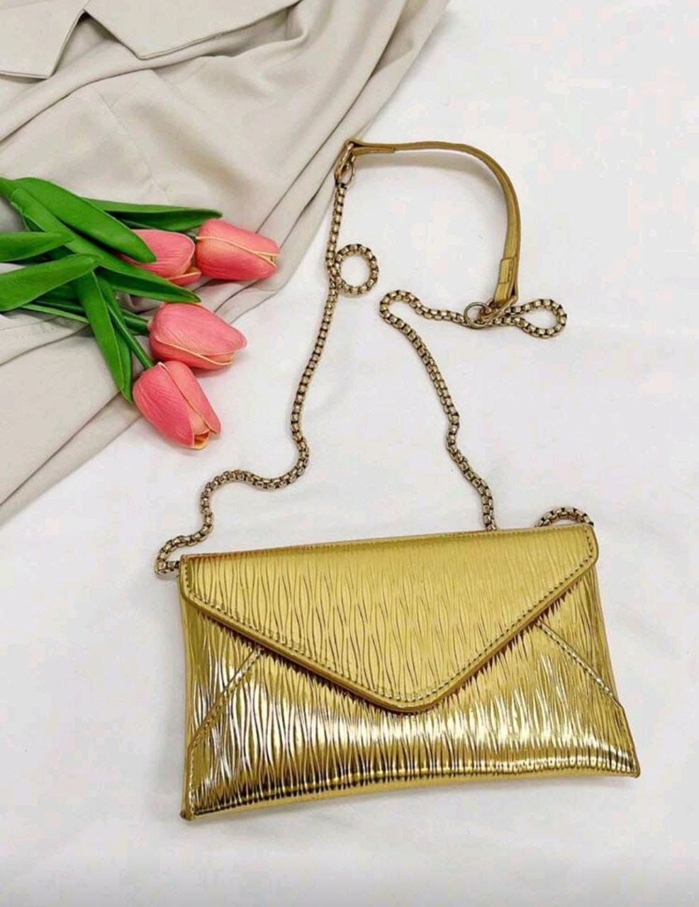 Gold Minimalist Envelope Crossbody Bag – Elegant One Shoulder Old Money Style