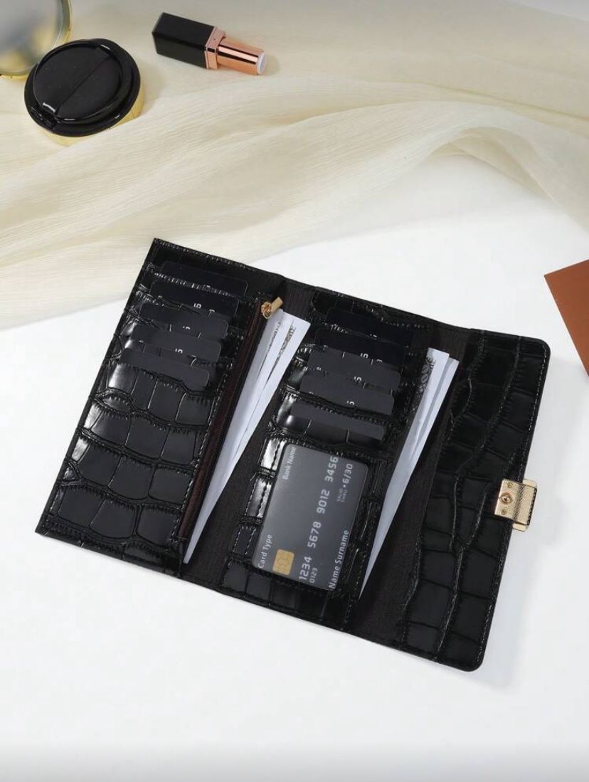 Crocodile Embossed Long Wallet for Women – Large Capacity Card & Cash Organizer with Zipper Pocket (Black / Burgundy)