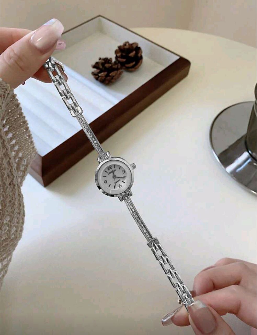 Minimalist Thin Strap Bracelet Style Quartz Watch for Women