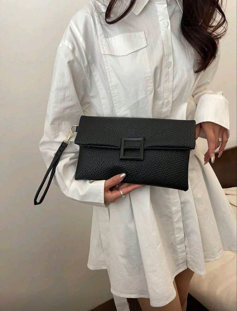 Simple Retro Envelope Clutch Bag for Women – Solid Color